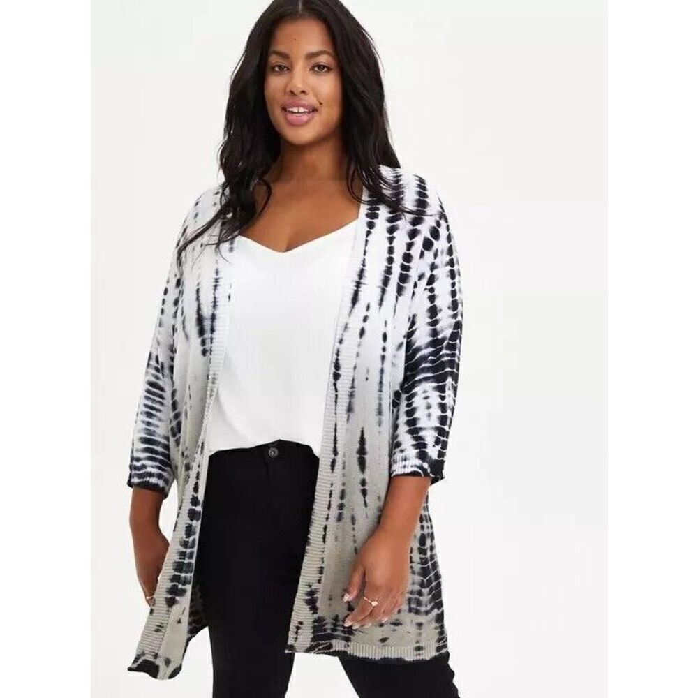 Torrid Super Soft Cardigan Dolman SleeveIn Grey Plus Size Women's 4